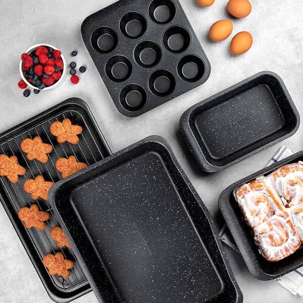 black bakeware set