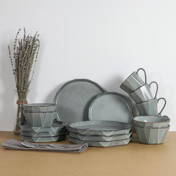 https://images.thdstatic.com/productImages/6df3eec9-4573-42ba-827e-c92e7e460fd1/svn/gloss-table-12-dinnerware-sets-td16y50s-31_600.jpg