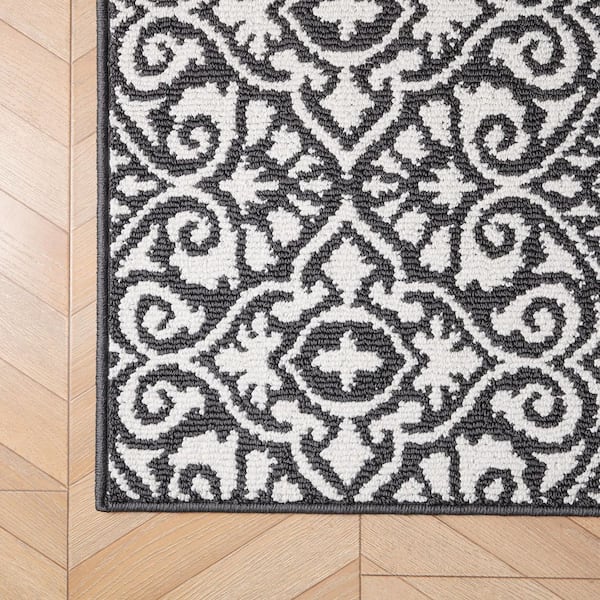 Feya Two-Tone Dark Grey/Ivory 2 ft. x 5 ft Persian Polypropylene 2-Piece Rug Set