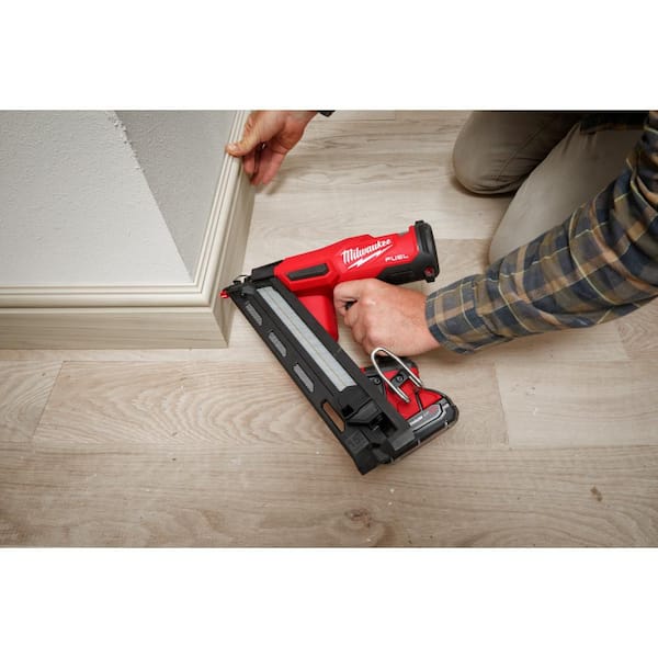 M18 FUEL 18-Volt Lithium-Ion Brushless Cordless Gen II 15-Gauge Angled  Finish Nailer (Tool-Only)