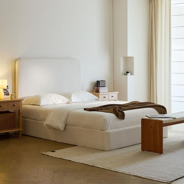 Yorven Modern Pearl White Chenille Upholstered Metal Frame Queen Size Platform Bed with Tall Headboard