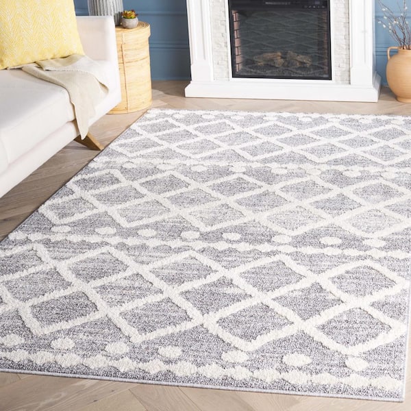 Martha Stewart Gray/Ivory 5 ft. x 8 ft. Striped Diamond Area Rug