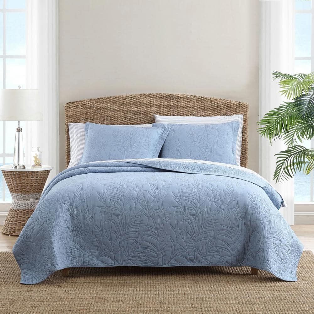 King Blue Cotton Reversible Quilt Set with Tropical Stitching