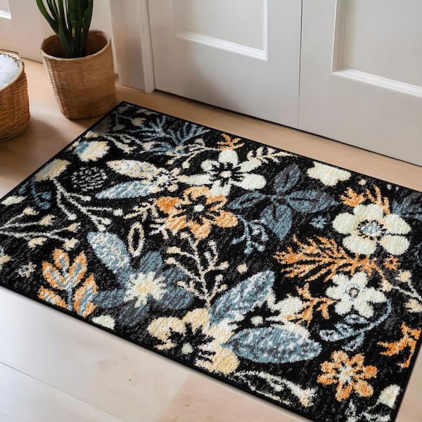 Garden Floral Black 2' x 3' Area Rug