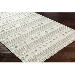 New Delhi NWH-2306 3'10" x 5'7" Machine Woven Rug