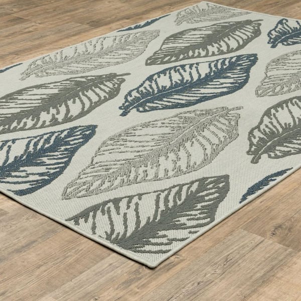 Beige 7 ft. x 9 ft. Loomed Floral Polypropylene Rectangle Indoor/Outdoor Area Rug