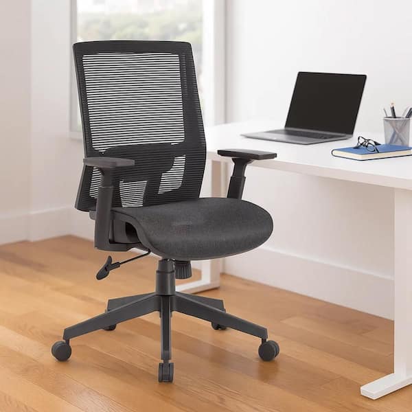 Mesh Swivel Task Chair in Black and Gray Arms