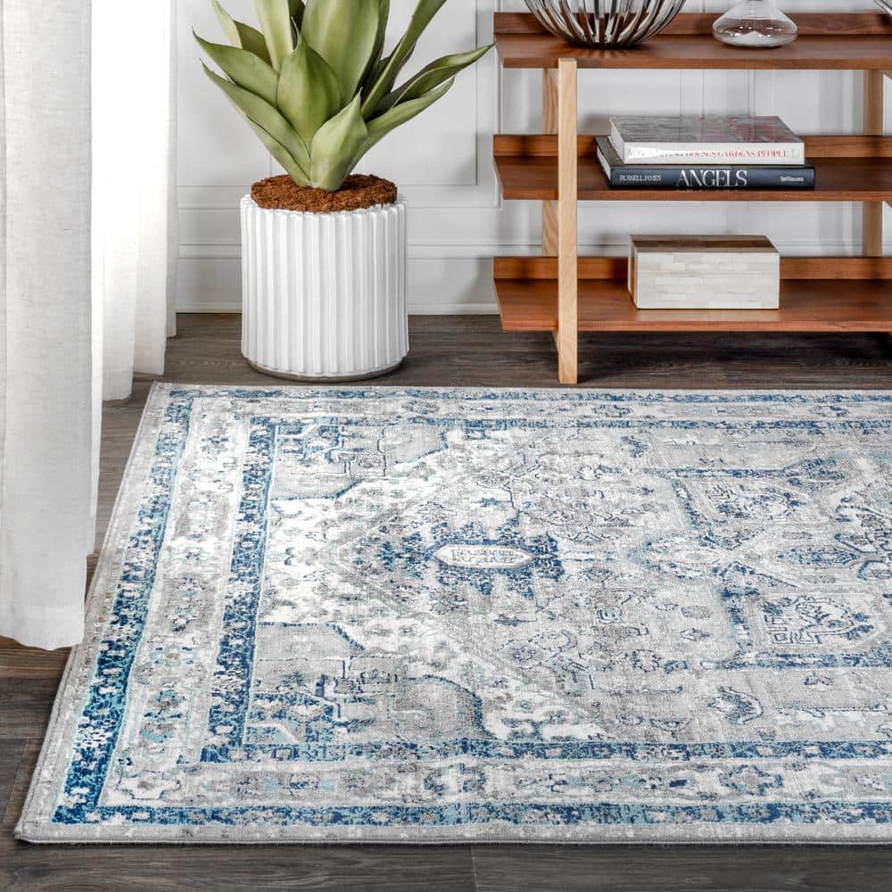 Gray Synthetic Reversible 8' x 10' Stain-Resistant Area Rug