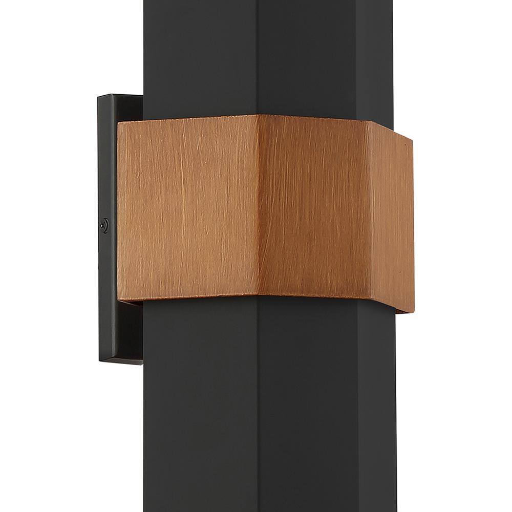Modern Geometric 20.5" LED Outdoor Lantern in Matte Black