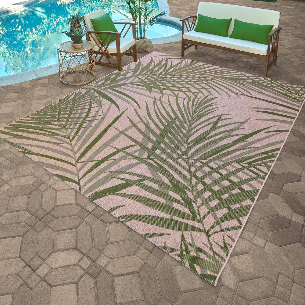Sand & Palm 5' x 7' Reversible Synthetic Flatweave Outdoor Rug