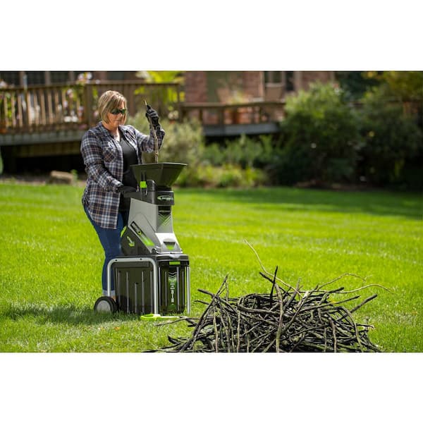 Two Axis Shredder - Wiscon Envirotech - Electric Shredder