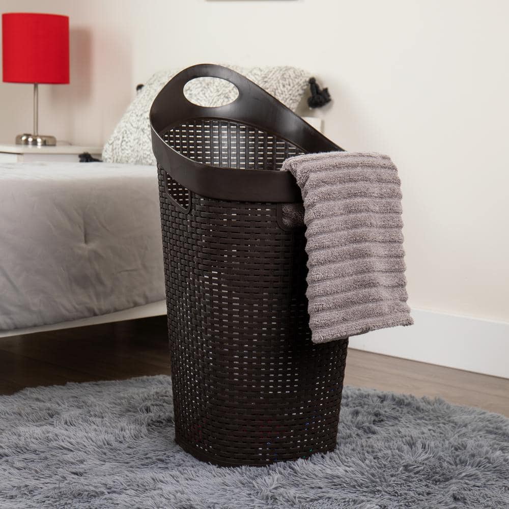 Brown Wicker Rolling Laundry Hamper with Lid and Wheels