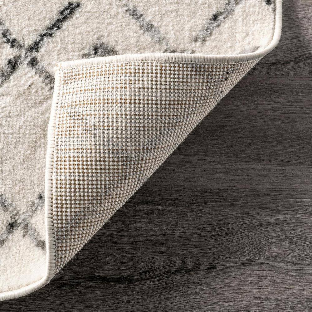 Square 50'' Easy Care Gray Geometric Synthetic Area Rug