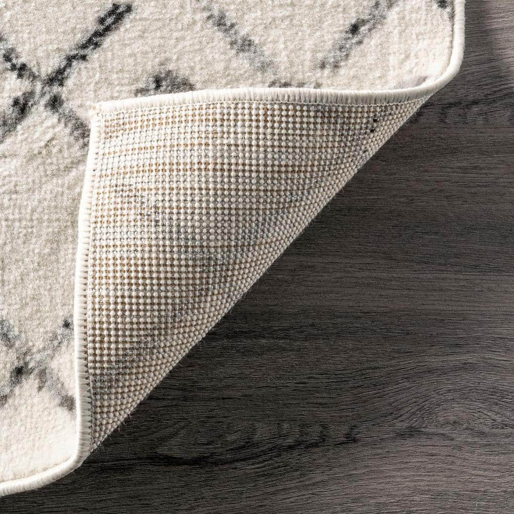 Handmade Geometric Gray Square Area Rug, Stain-Resistant Synthetic