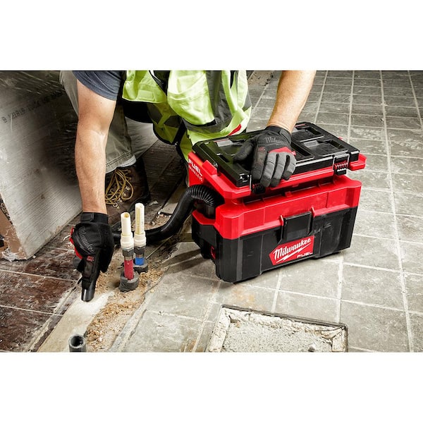 Milwaukee M18 FUEL PACKOUT 18-Volt Lithium-Ion Cordless Wet/Dry  Vacuum and M18 Ah Lithium-Ion XC Battery Pack 0970-20-48-11-1850