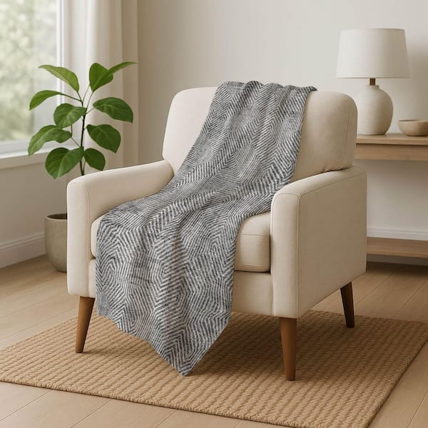 Premium Machine Washable ASB912 Silver 50 in. x 70 in. Sherpa Throw Blanket