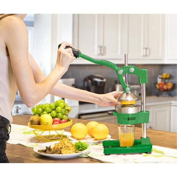 green juicer machine