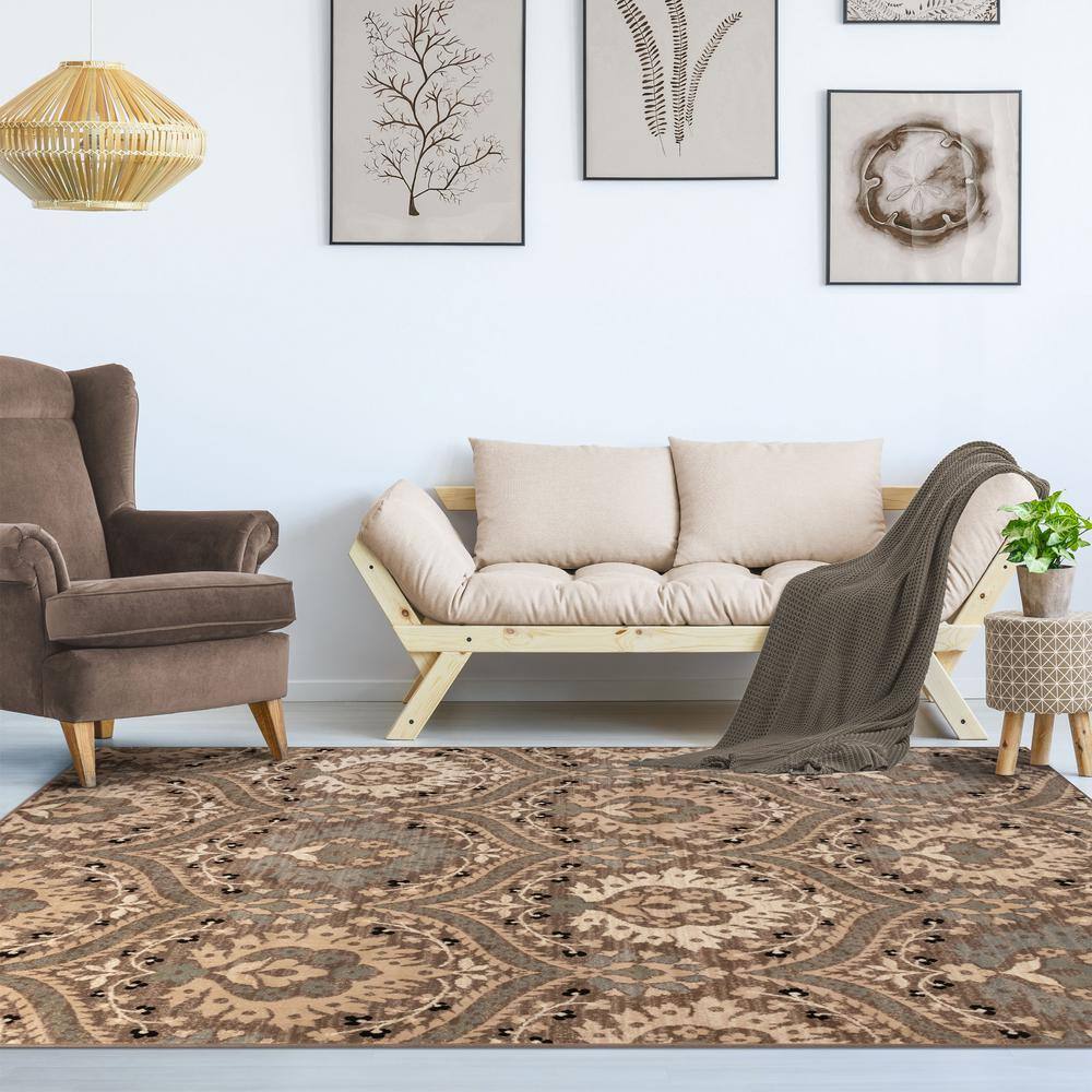 Elegant Light Blue Floral Synthetic Area Rug, 4' x 6'