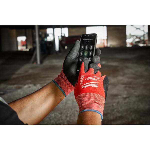 Milwaukee X-Large Red Nitrile Level 2 Cut Resistant Dipped Work
