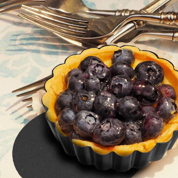 4 in. Non-stick Round Tart Pans with Removable Bottom for Baking, Mousse Cakes, Fruit and Desserts, Black (6-Pack)
