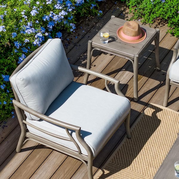 PEAK HOME FURNISHINGS Lamando Aluminum Outdoor Lounge Chair with Light Mixed Gray Cushions 1-Piece