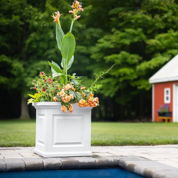 Nantucket 20 in. Square Self-Watering White Polyethylene Planter