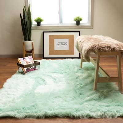 Super Area Rugs Serene Silky Faux Fur, White And Green Rug