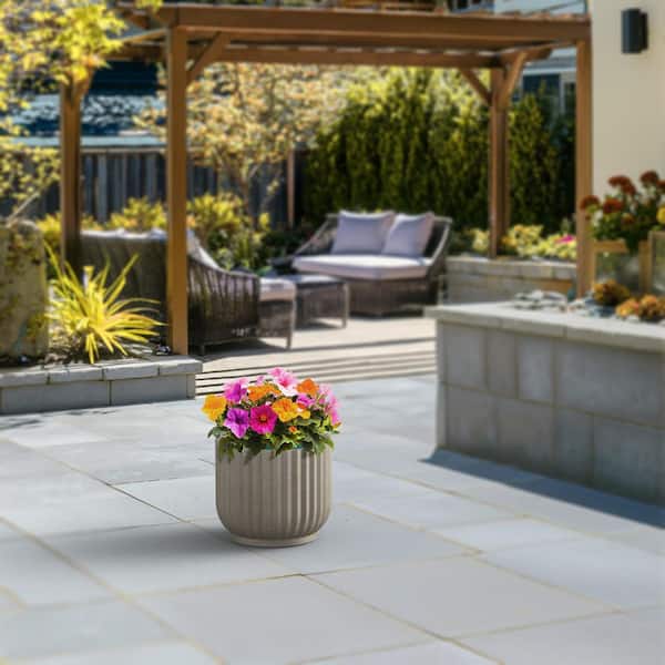 Morrava 14 in. Medium Light Gray (Enhanced Interior) Concrete Round Planter / Pot with Drainage Holes