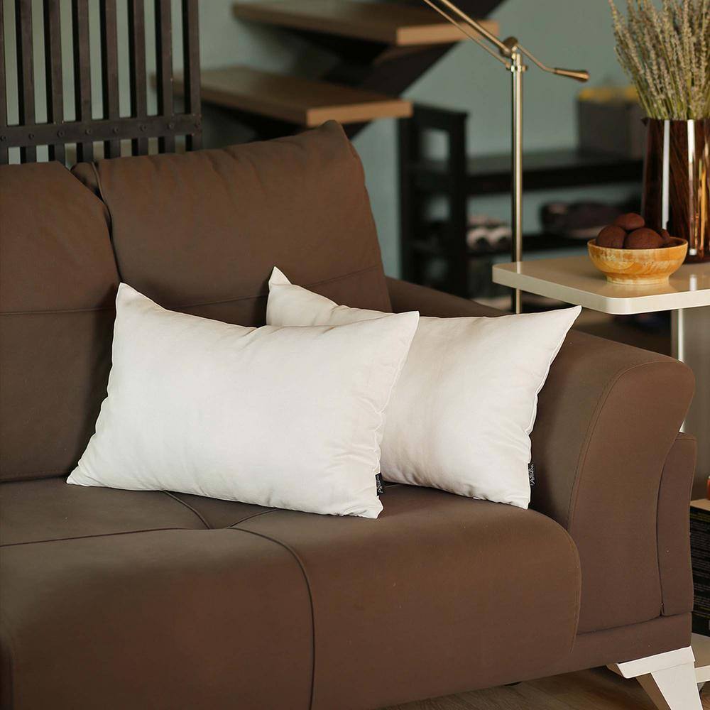 White Polyester Lumbar Pillow Cover Set