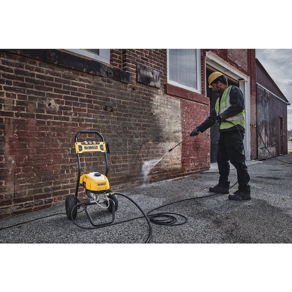 DEWALT Electric Pressure Washer, Cold Water, 2400-PSI, 1.1-GPM, Corded  (DWPW2400)