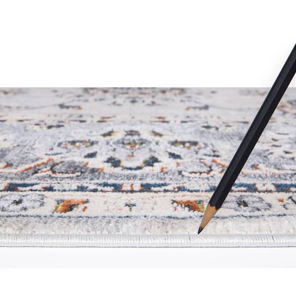 Carlisle Ivory 6 ft 7 in x 8 ft 2 in Area Rug