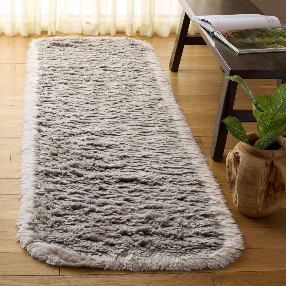 Casablanca 2 ft. x 8 ft. Gray/Ivory Solid Shag Runner Rug price history on PriceWatchPro