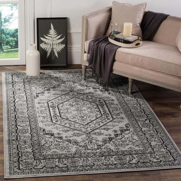 Adirondack Silver/Black Doormat 3 ft. x 5 ft. Border Medallion Area Rug