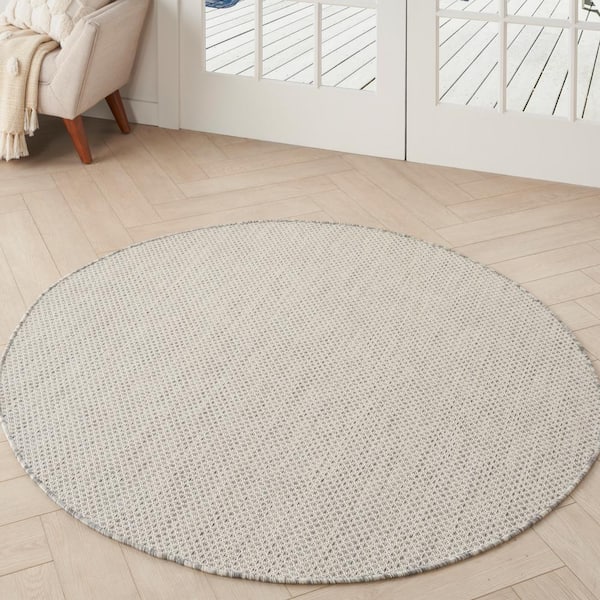 Courtyard Ivory/Silver 5 ft. x 5 ft. Round Solid Geometric Contemporary Indoor/Outdoor Area Rug
