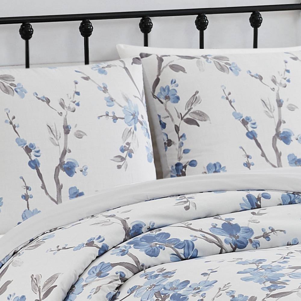 Kasumi Blue and White Floral Full/Queen Duvet Cover Set
