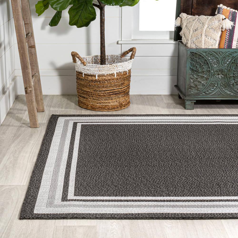 Modern Black and Cream Stripe Synthetic 5x8 Indoor/Outdoor Rug