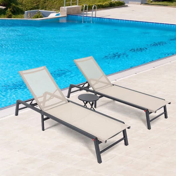 FHVIT Outdoor Patio Chaise Lounge and Table Aluminum Folding Pool Lounge Chair with 5-Position Adjustable, Beige 3 Pieces