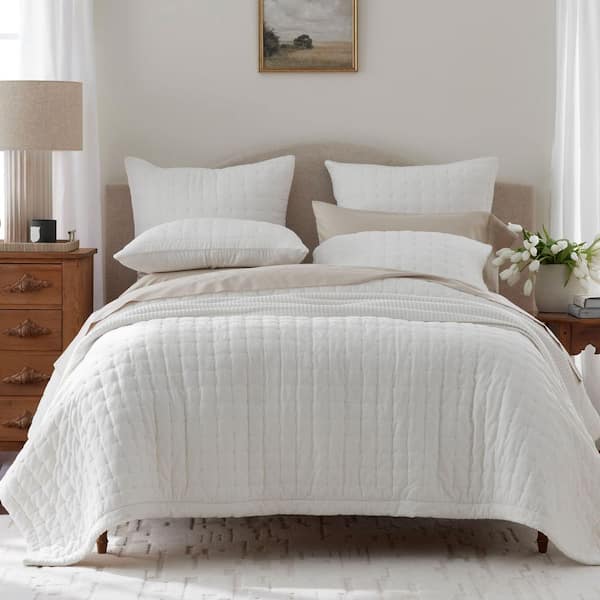 Legends Luxury Tufted Stitch Velvet White Full/Queen Cotton Quilt