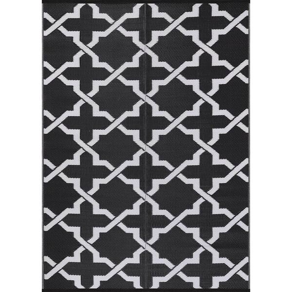 Lightweight Trellis Black/White 5 ft. x 8 ft. Reversible Plastic Indoor/Outdoor Area Rug