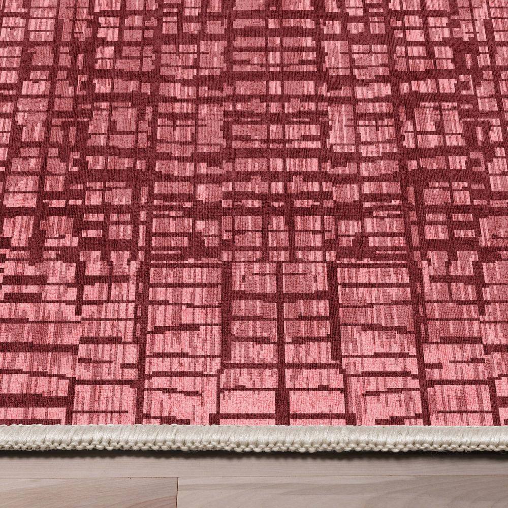 Red Abstract Synthetic Flat-Weave 5'3" x 7'3" Area Rug