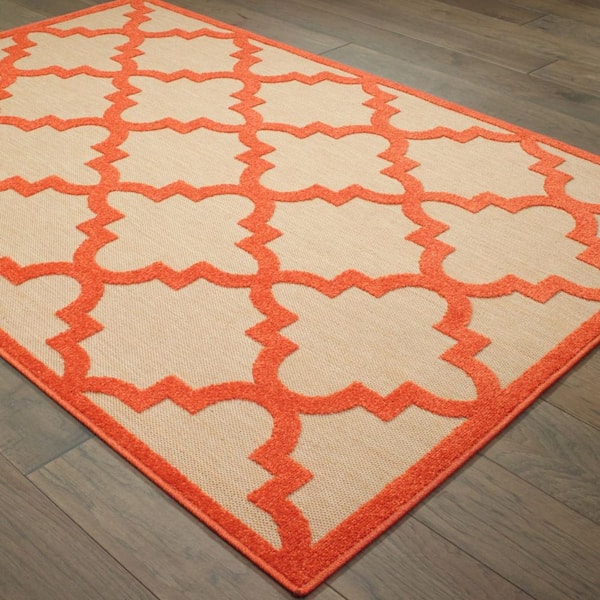 Orange 2 ft. x 3 ft. Loomed Geometric Polypropylene Rectangle Indoor/Outdoor Area Rug