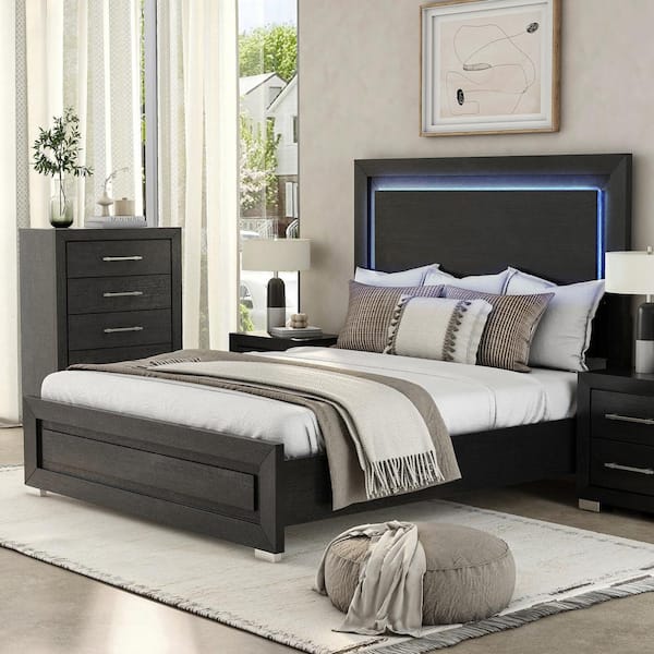 Furniture of America Fairhart Black Wood Frame Queen Panel Bed With LED Headboard