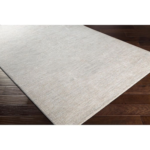 Laila Light Gray Traditional Solid Color 7 X 10 Area Rug