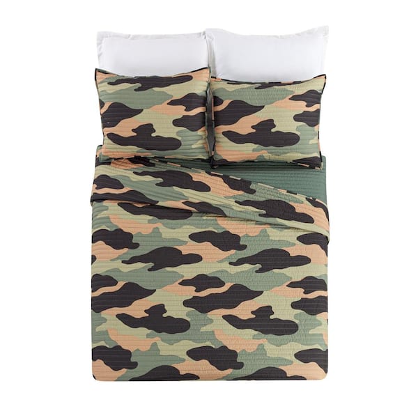 Urban Playground Covert Camo 2-Piece Green Microfiber Twin Quilt Set