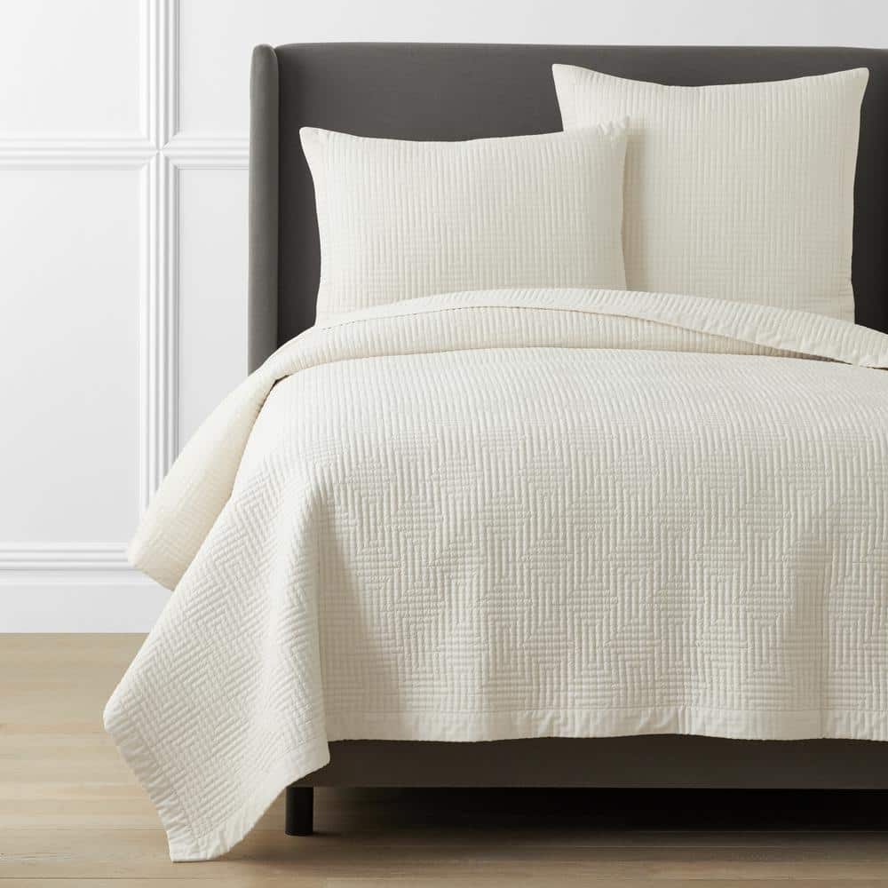 Legends Hotel Cream Full/Queen Cotton Sateen Quilt price history on PriceWatchPro