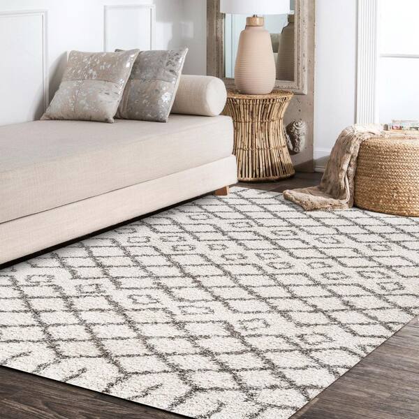 JONATHAN Y Algaida Moroccan Diamond Shag Beige/Dark Gray 8 ft. x