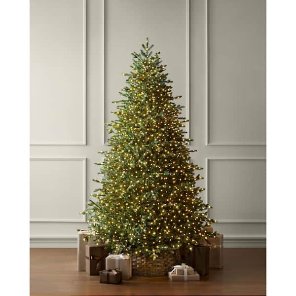 7.5 ft Elegant Twinkling Grand Fir LED Pre-Lit Artificial Christmas Tree with Timer T32