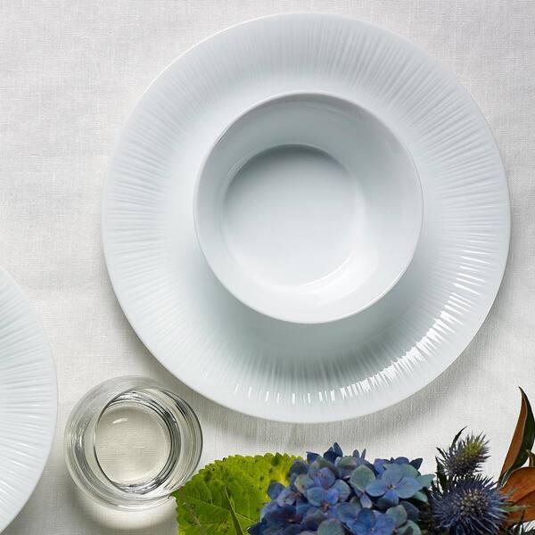 Noritake Conifere (White) Porcelain 24-Piece Dinnerware Set