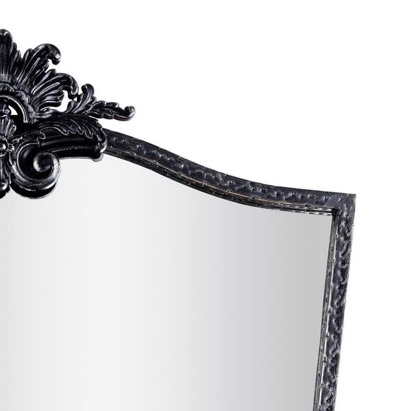 Elevatehome 22 in. W x 30 in. H Novelty/Specialty Baroque