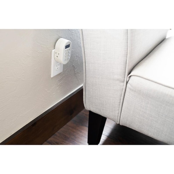 myTouchSmart 7-Day Programmable Indoor Plug-In Digital Timer 35150
